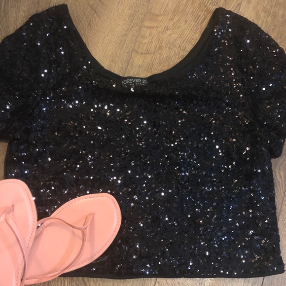 Black sequin crop top - Picture 2 of 3